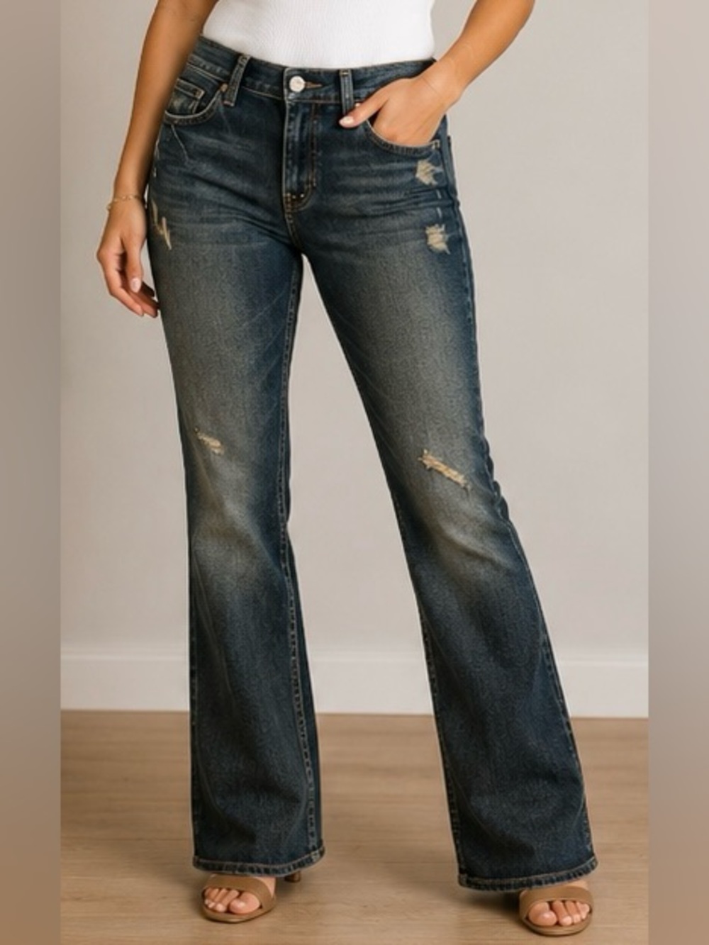 7 for all mankind bootcut jeans size 30 distressed medium wash low rise denim